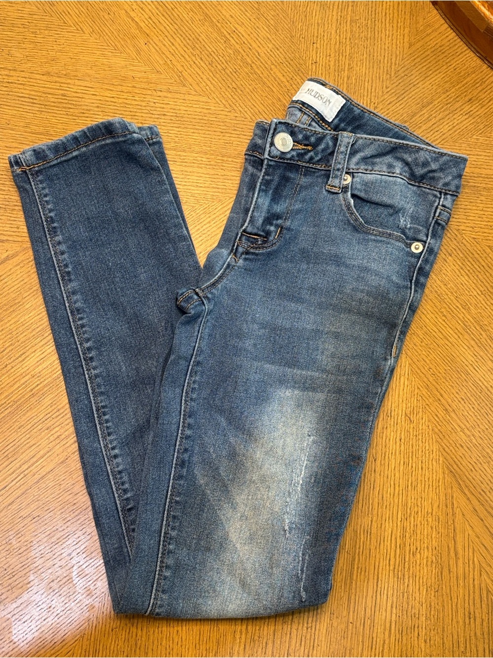 Hudson Jeans Kids Slim Denim in Faded Blue size 10 cute distressing